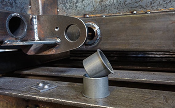 plain bearings in agricultural trailers